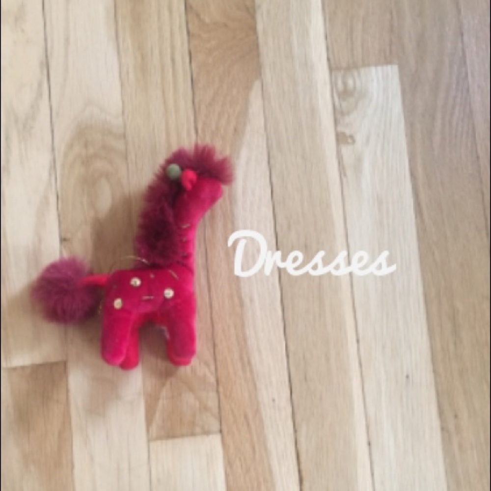 DRESSES --->
